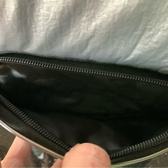 No BOUNDARIES Mini  Sliver Metallic backpack - Picture 10 of 12